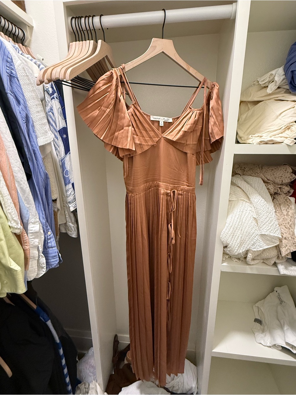 Banana Republic Copper Pleated V-Neck Maxi Dress - Picture 11 of 12